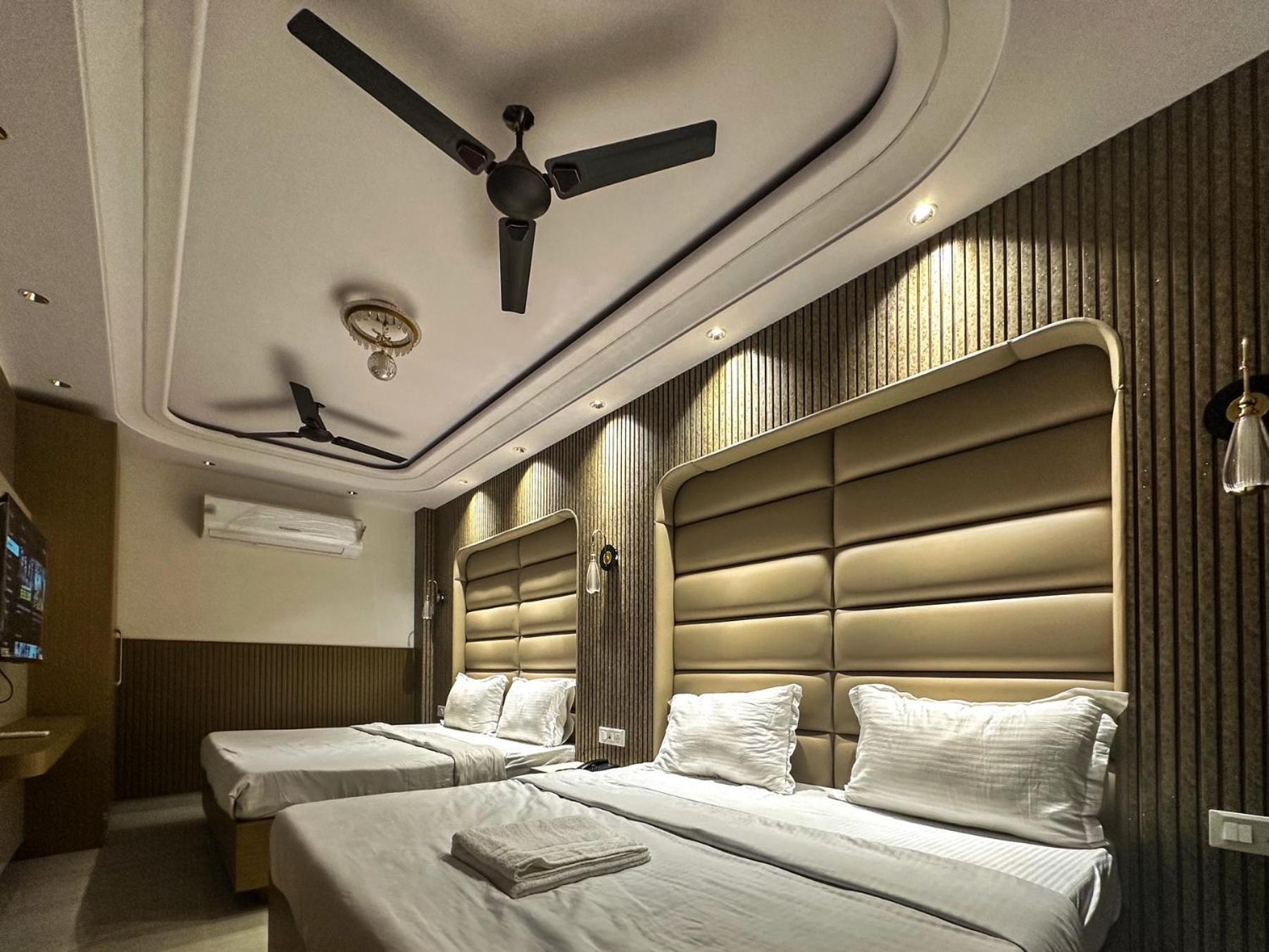 Bed and Breakfast Delhi Delight Premium Neu-Delhi Exterior foto