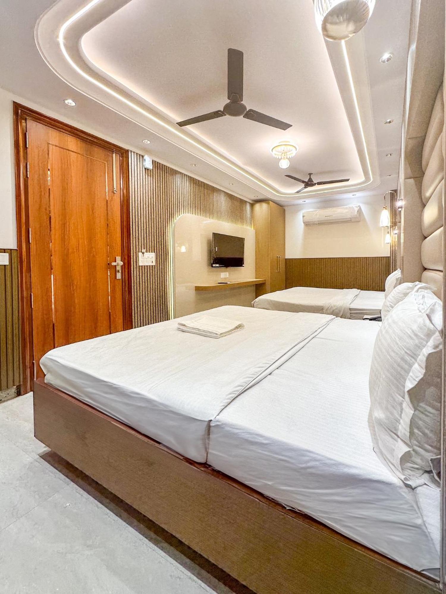 Bed and Breakfast Delhi Delight Premium Neu-Delhi Exterior foto