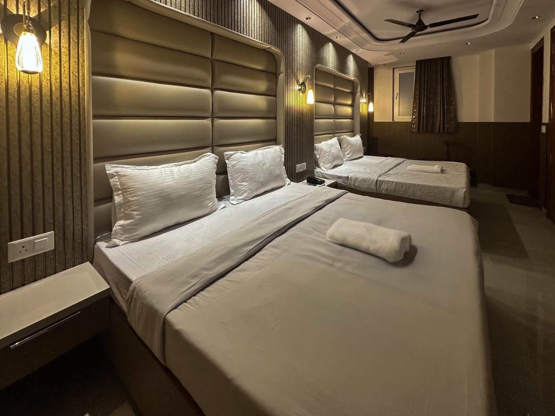 Bed and Breakfast Delhi Delight Premium Neu-Delhi Exterior foto