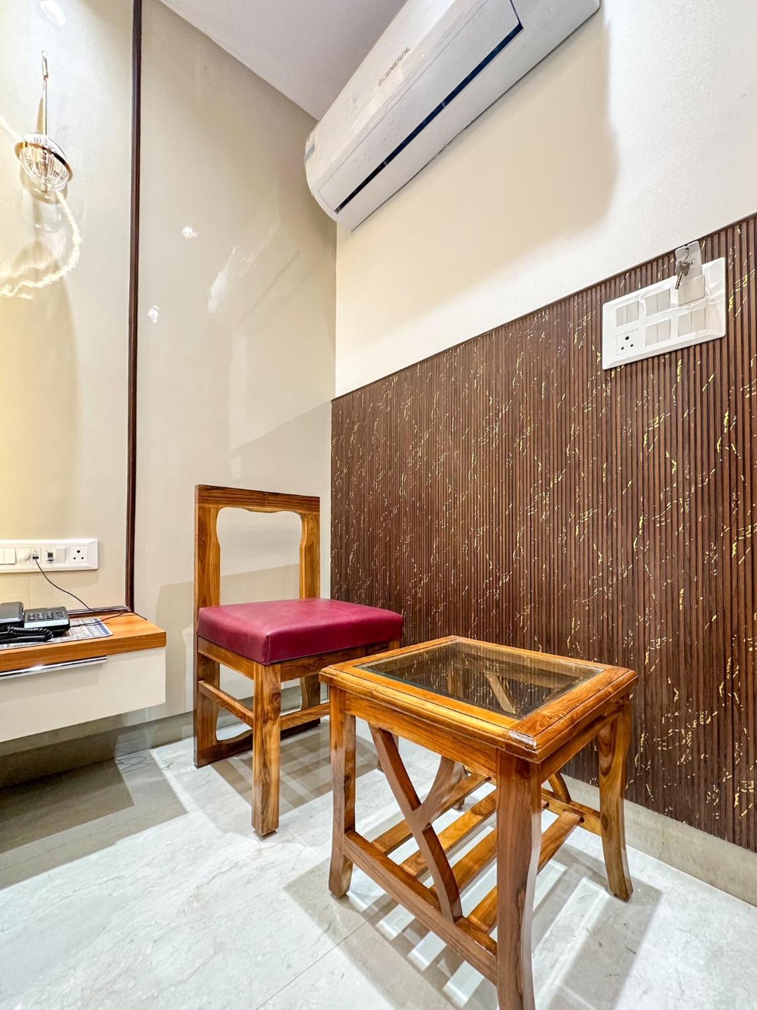 Bed and Breakfast Delhi Delight Premium Neu-Delhi Exterior foto